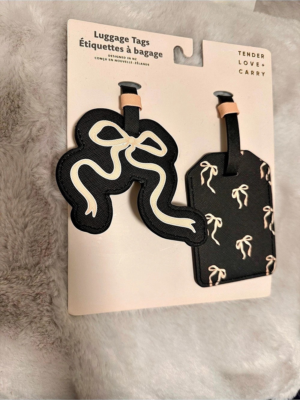 Tender Love + Carry Bow Luggage Tags – Black & Blush Pink Set